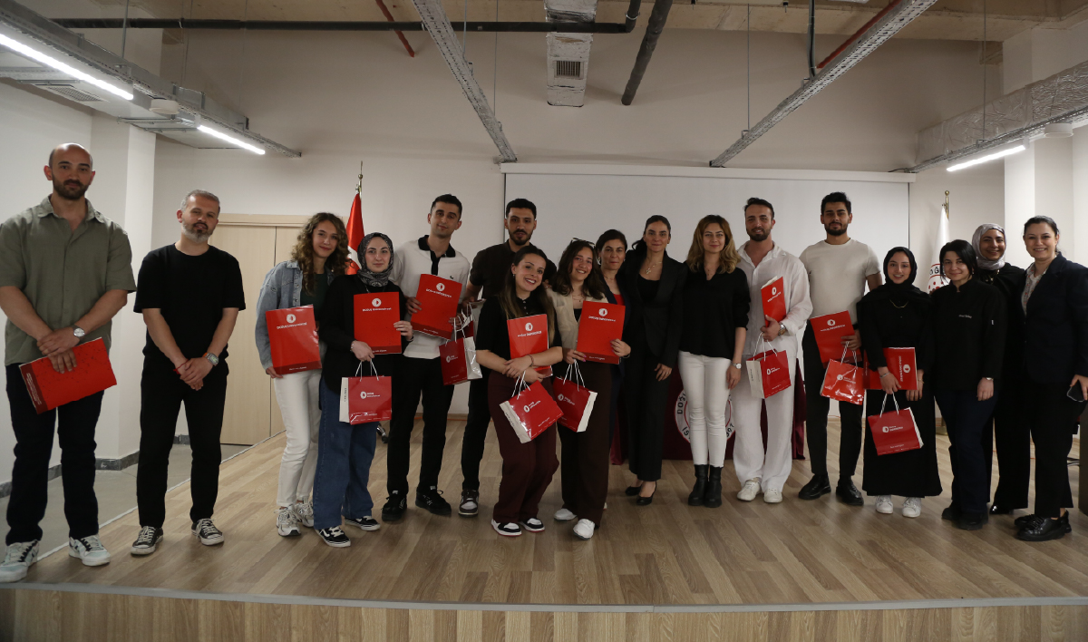 İnşaat Teknolojisi, Aşçılık ve Halkla İlişkiler ve Tanıtım Programları Mezunları Öğrencilerle Buluştu